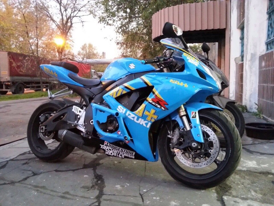 Suzuki GSX-R600 06-07 Suzuki GSX-R600 06-07