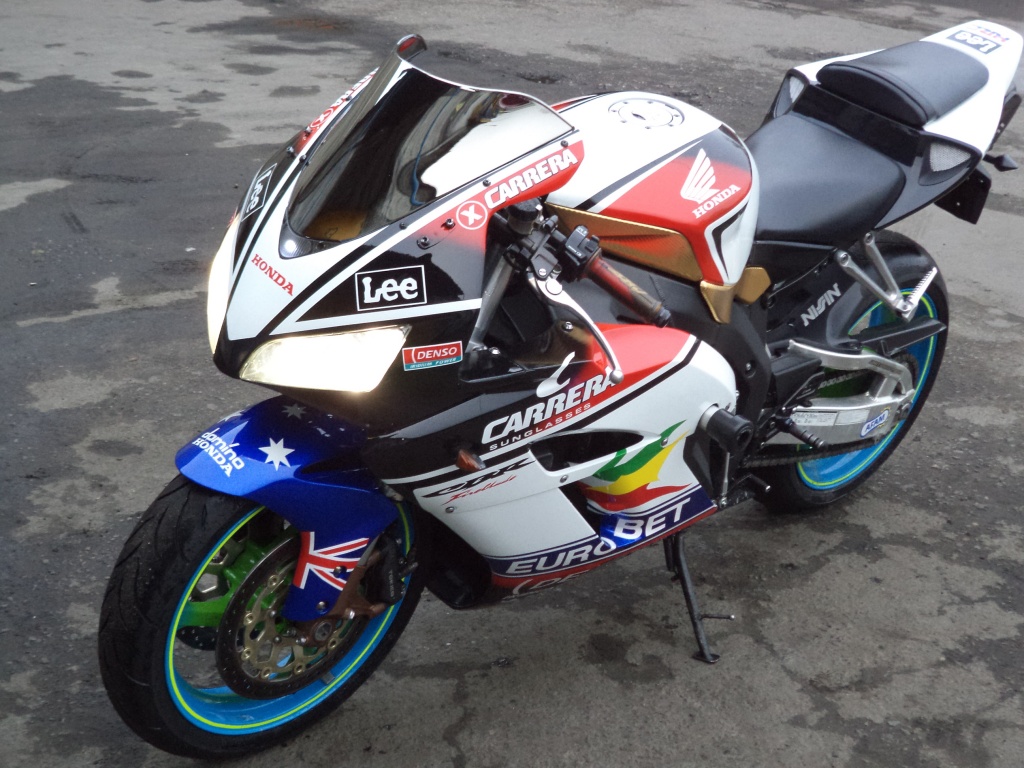 Honda CBR1000RR 04-05 Honda CBR1000RR 04-05