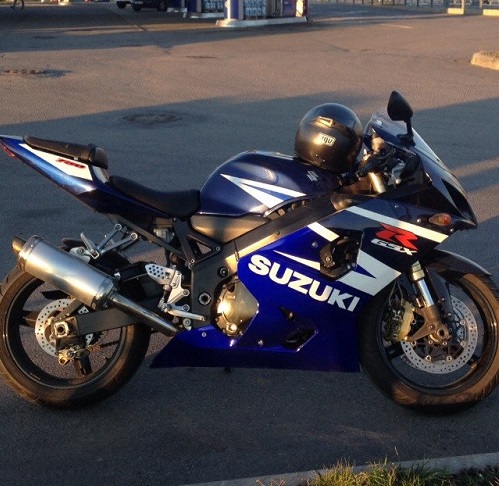 Мотоцикл Suzuki GSX-R750 04-05 Мотоцикл Suzuki GSX-R750 04-05